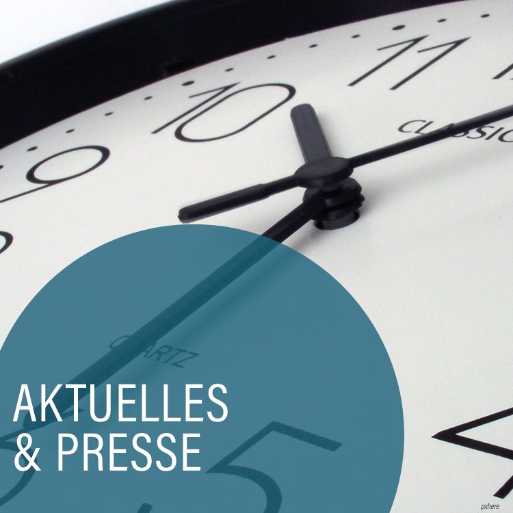 Große Uhr mit Ziffernblatt, blaugraue Kreise mit der Aufschrift Aktuelles und Presse